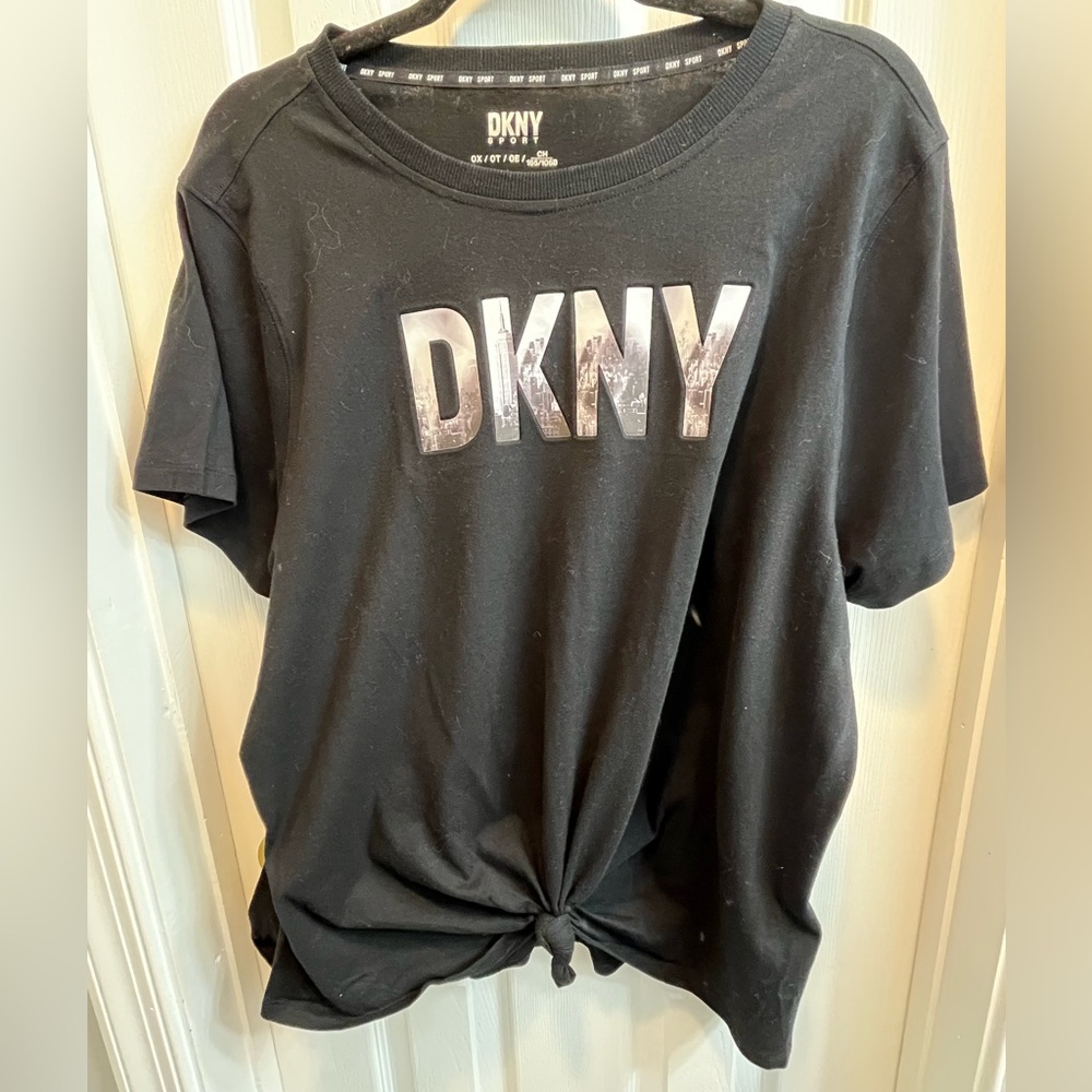 DKNY Sport Black Crewneck Size XL
